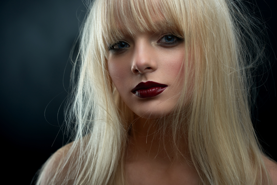 Professional platinum blonde maintenance tips for healthy hair