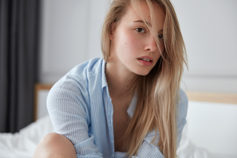Velvet blonde trend 2025 luminous clean look guide